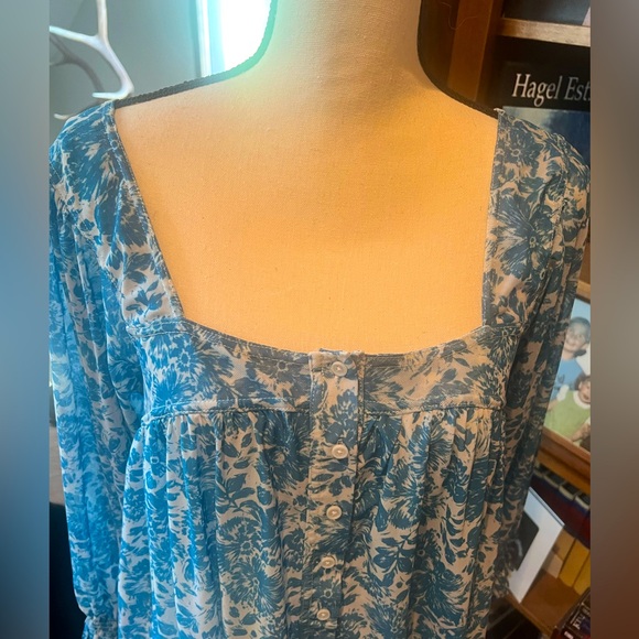 Beyond the Radar -Boot Barn brand Size S Oversized blouse - Picture 3 of 6